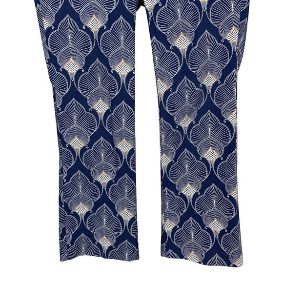 J McLaughlin Kick Flare Pants Pull On Blue White Cropped Women's 6 - Flaw - Picture 3 of 8